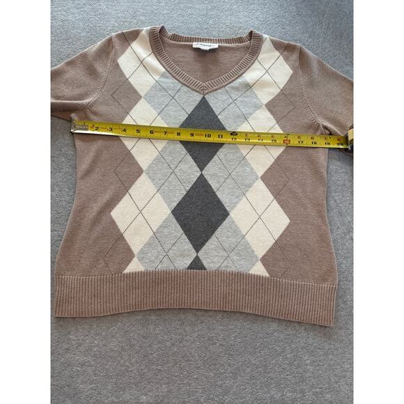 St John’s Bay Argyle V-neck Sweater - size M (Petite). - Picture 6 of 9